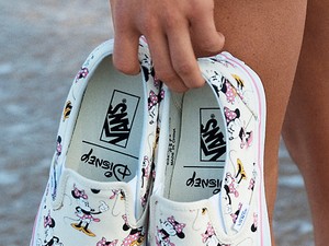 Azonnal KELL: VANS x Disney ´Young at Heart´