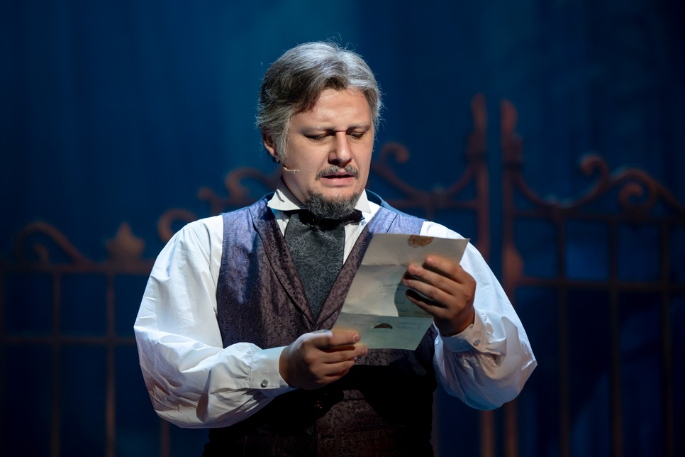 Kilenc év alatt jutott el Mariustól Jean Valjeanig A nyomorultakban Borbély Richárd