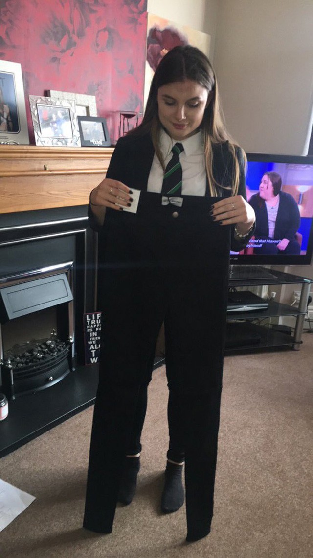 Esme is belenőhet még ebbe a farmerbe