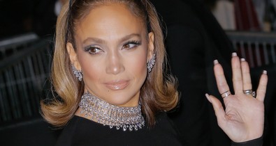 Jennifer Lopez élete legapróbb rövidnadrágját viselte, és milyen jól tette