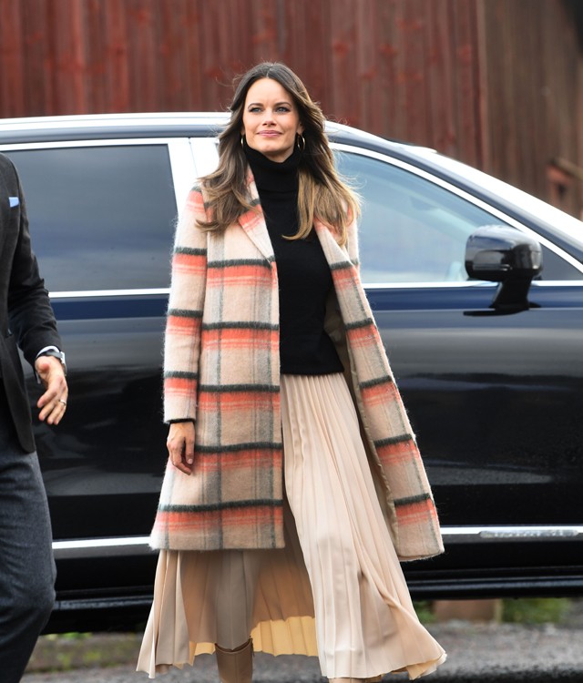 Atyaég, meglátod Zsófia hercegné kabátját, és azonnal ilyet akarsz