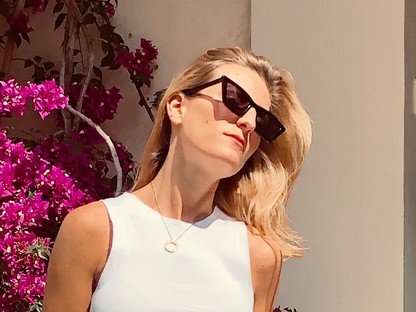 Lefkovics Szonja bemutatja a kedvenc ruhadarabját, ami mindenhez illik