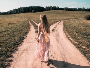 Mindenkit elér az életközepi válság, de az nem mindegy, hogy nézünk szembe vele