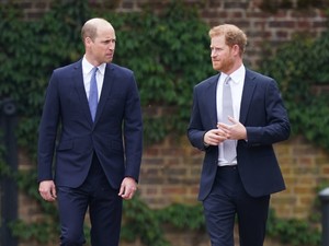 Holtan találták Harry herceg és Vilmos herceg unokatesvérét a saját otthonában, jelenleg is zajlik a nyomozás