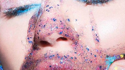 Fujj, Miley! Mi ez az undormány már megint?