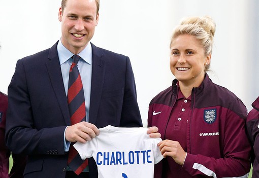 Sarolta hercegnő és Vilmos herceg közös videója üstökösként hasít