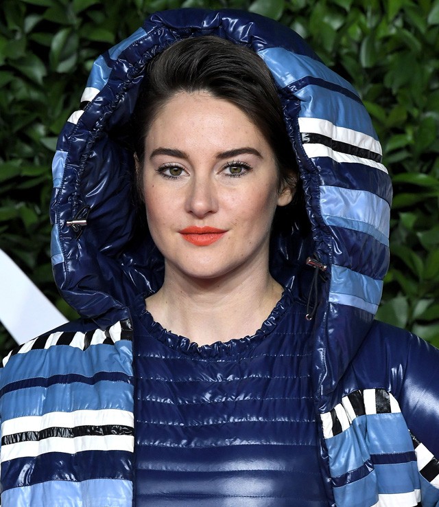 Shailene Woodley viselte a legextrémebb és egyben a legmelegebb ruhát a vörös szőnyegen