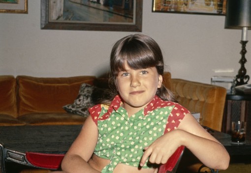 Így nézett ki Jennifer Aniston kislányként: egészen döbbenetes fotók kerültek elő róla 1975-ből