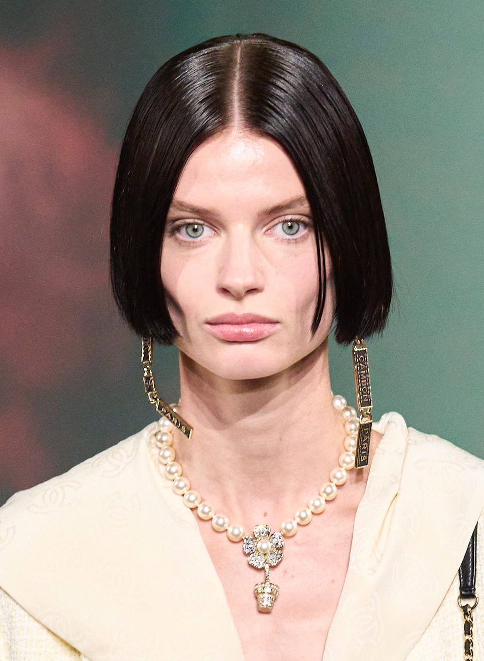 A Chanel kifutóján is megjelent a rövid haj