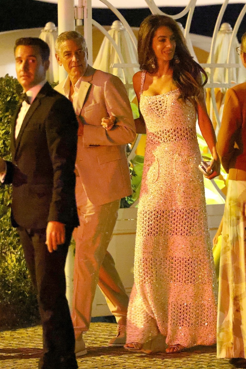 Ugye, milyen mesés ez a ruha Amal Clooney-n?