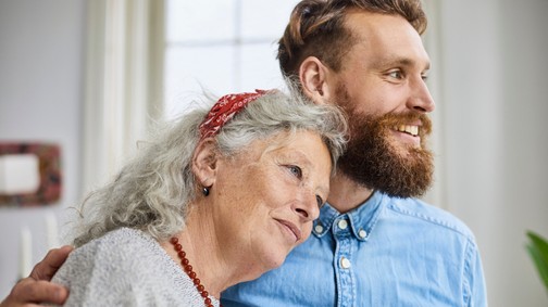 5 egyértelmű jel, hogy épp anyuci pici fiával ismerkedsz