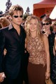 Jennifer Aniston és Brad Pitt 1999-ben, kapcsolatuk kezdetén az 51. Primetime Emmy-gálán