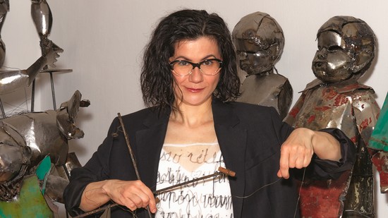 A szobrász, aki művészetén keresztül küzd az előítéletek ellen - interjú Rabóczky Judittal