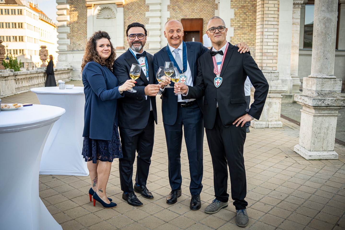 A szarvasgomba lovagrend missziója, hogy hírét vigyék a világban ezen ínyencségeiknek, emberbaráti cselekedetekkel irányítva rájuk a figyelmet