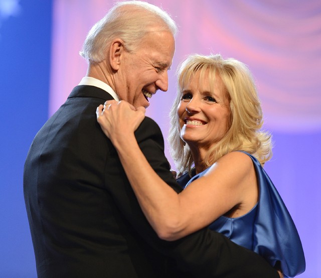 Ki is Dr. Jill Biden, az új First Lady, aki 231 évnyi hagyományt fog megtörni?