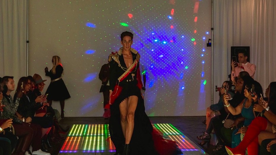 Ilyen volt a 2021-es LA Pride Fashion Show - Helyszíni beszámoló
