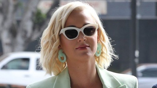 Katy Perry kihallgatásra ment, és olyan vagány volt, hogy csak lesünk