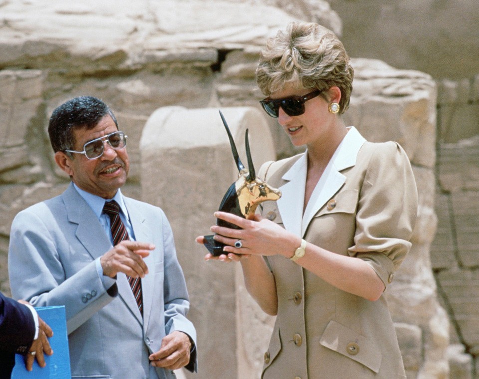 Diana hercegné kecses arany Patek Philippe órája Károly herceg ajándéka