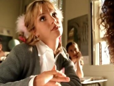 Britney Spears egy szál melltartóban festette ezt a rettenetes képet, és 2,5 millió forintot fizettek érte