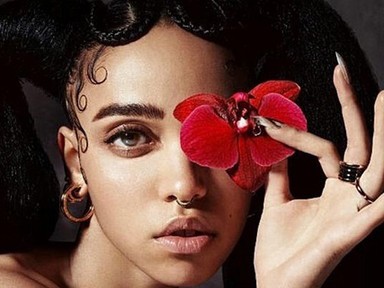 Excentrikus szépség experimentális hangzásvilággal: FKA twigs