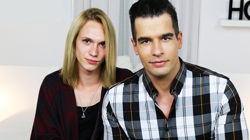 Videó: Egy férfi testbe született nő vallomásai