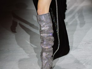 Óriási a várólista ezért a csizmáért, csak 3 millióba kerül egy pár