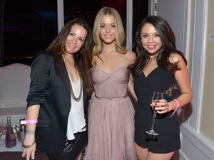 Hurrá! Eljegyezték a Pretty Little Liars sztárját!