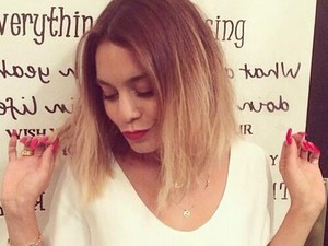 Vanessa Hudgens levágatta extrém hosszú haját