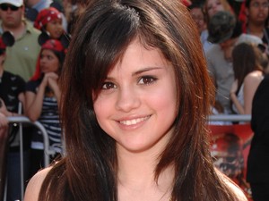 Nincs édesebb Selena Gomez gyermekkori halloweeni képénél - ki nem találnád minek öltözött