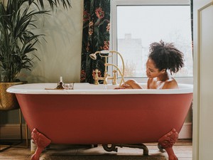 Mit szimbolizál a nyitva hagyott fürdőszobaajtó? Miért int óvatosságra a Feng Shui?