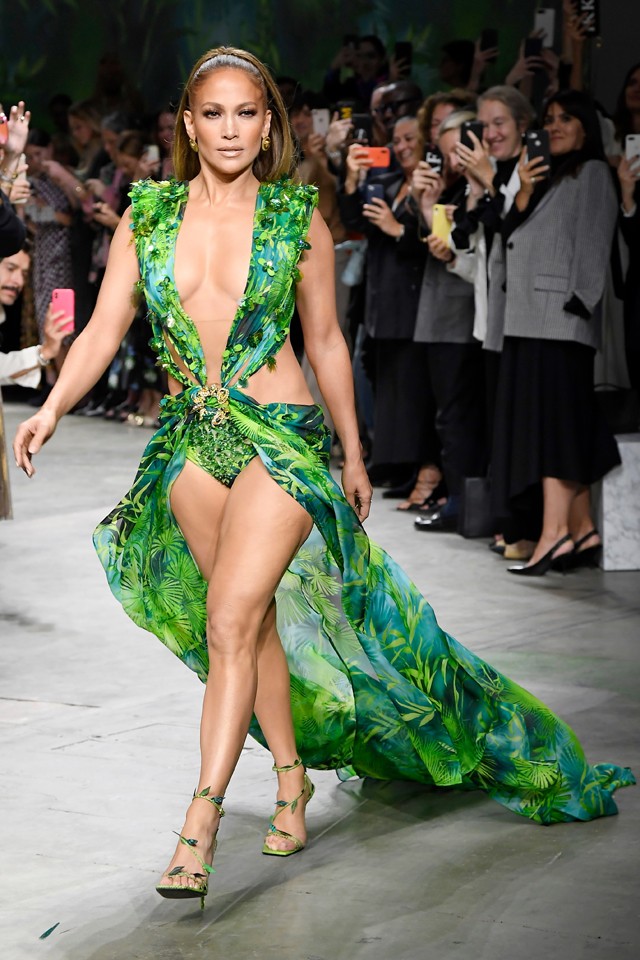 Jennifer Lopez Versace