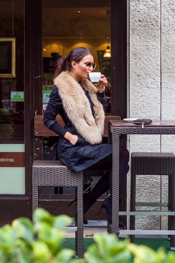 A szépségkirálynő kedvenc színe a télben