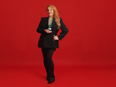 „Azt gondoltam, hogy csak akkor vagyok szerethető, ha felmutatok valamit” - Interjú Tóth Verával, Az év énekesnője díj nyertesével