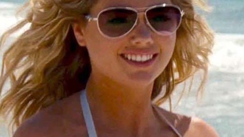 MINDENKI a nők mellét bámulja