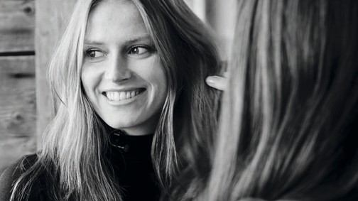 Egy természetes hajápoló, amitől olyan lesz a hajad, mintha a fodrásztól jöttél volna