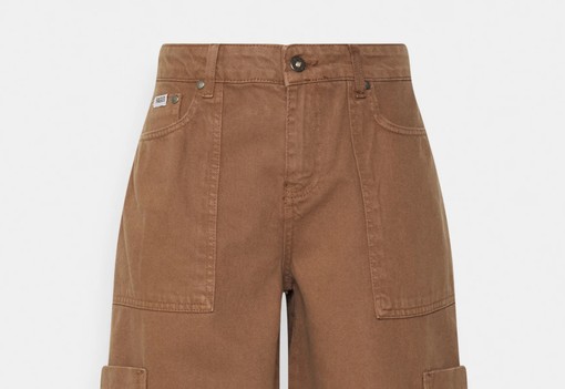 A hírességeket már rabul ejtette a szezon legnagyobb trendje, a Jorts