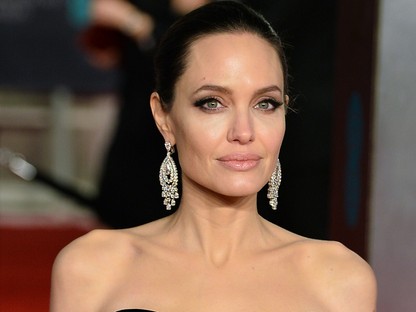 Olyan gyorsan felnőnek! Angelina Jolie ÖSSZES gyermeke egy képen