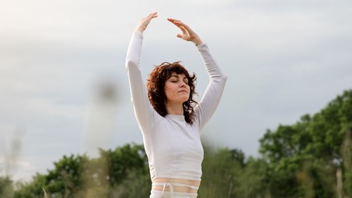 A legjobb stresszoldó technika, amit valaha kipróbálhatsz: a légzés és földelés