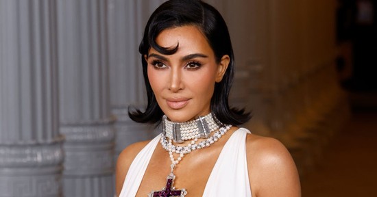 Kim Kardashian rövid hajjal érkezett a párizsi divathétre, első látásra fel sem ismertük