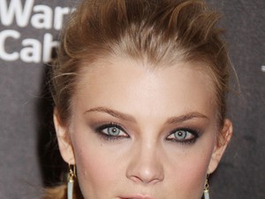 Későn érő típus a Tudorok és a Trónok harca szépsége, Natalie Dormer