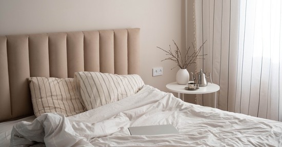 Hatalmas hibát követsz el, ha ilyen színűre fested a hálószobádat!