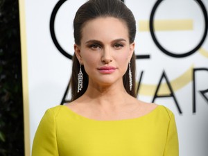 A nap képe: a várandós Natalie Portman megmutatta kerekedő pocakját és GYÖNYÖRŰ