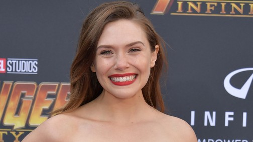 A legkisebb Olsen lány szuperdögös belépője a Bosszúállók premierjén