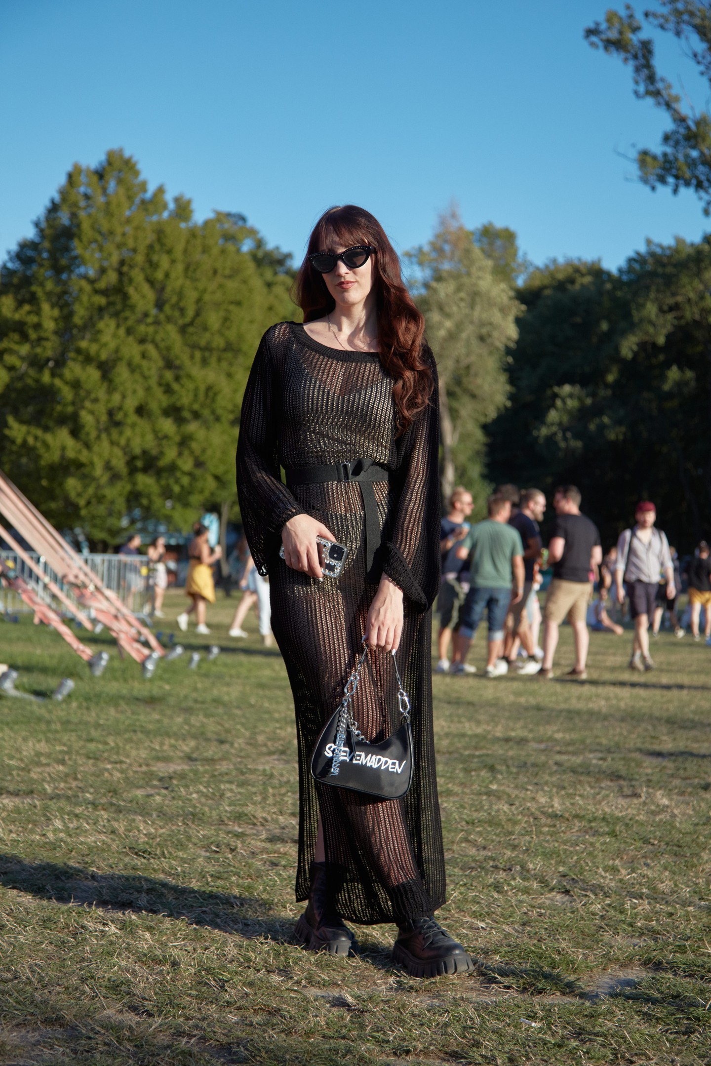 Noémi (Magyarország) - Kötött ruha: RESERVED, Táska: STEVE MADDEN, Bakancs: SHEIN