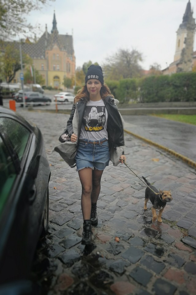 Eheti Gardróbnapló vendégünk Dobó Enikő, aki még az esős napokon is vidám