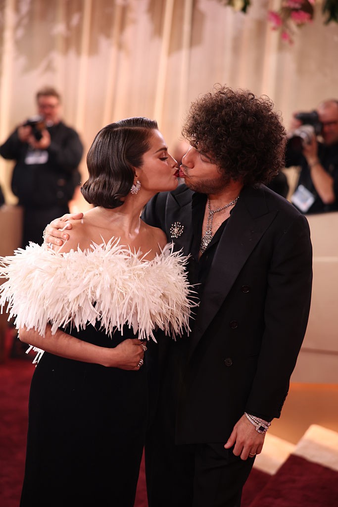 Bár Selena Gomez szívét Justin Bieber egy világ szeme láttára törte össze, végül mégis megtalálta a boldogságot Benny Blanco oldalán. Úgy tűnik, nem is lehetnének szerelmesebbek! 