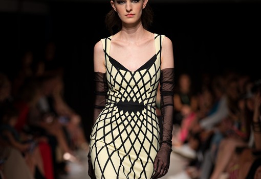 Tomán Szabina meseszép a ruhában mutatta meg elképesztő alakját - Merő Péter sztármodellje volt