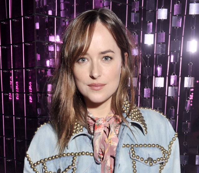 dakota johnson, gucci, milánói divathét, divathét, kollekció, alessandra michele, a szürke ötven árnyalata