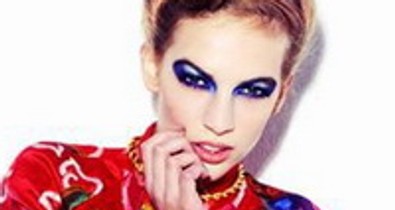 Axente Vanessát akarja Anh Tuan is