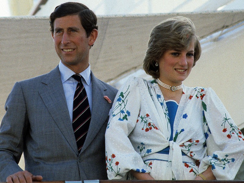 7 gyönyörű, de hazug fotó Diana hercegné és Károly herceg szerelméről, amivel az egész világot félrevezették 